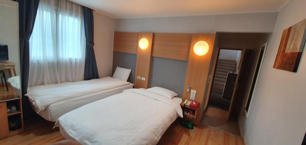 Appletree Hotel Pohang Exterior photo